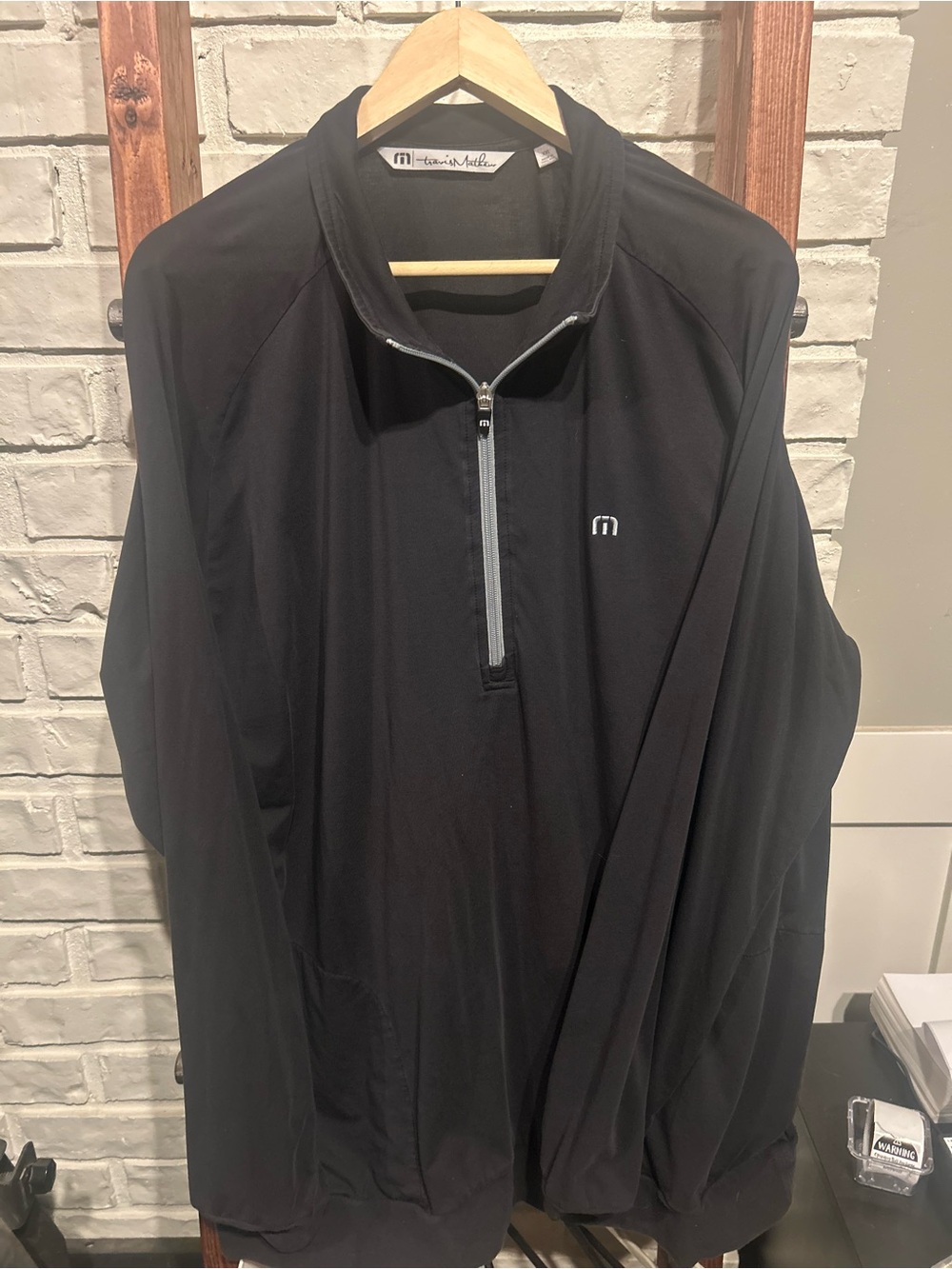 Travis Mathew 1/4 Zip Jacket Mens XXL Black Golf Long Sleeve Performance